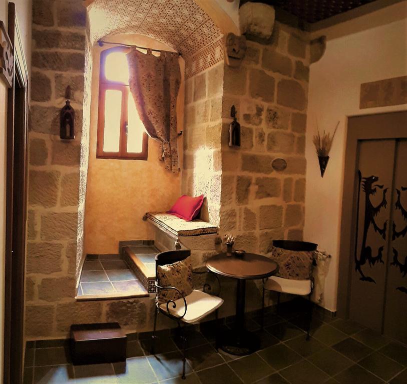 Torre Fuerte Siglo XIII Guest House Banos de Rioja Nội địa bức ảnh